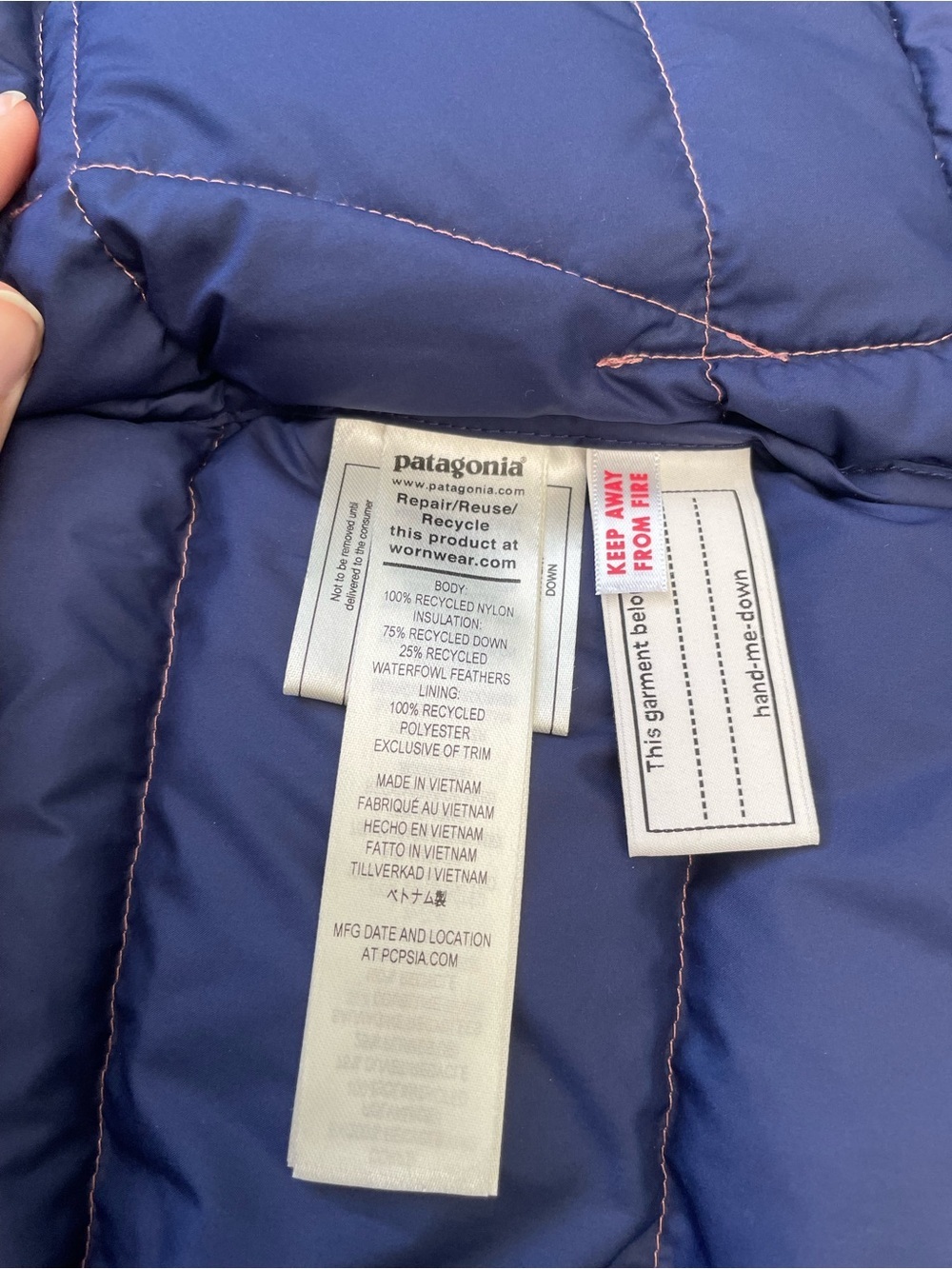 Patagonia Girl’s 3T Waterfowl Feather Down Filled Vest - Picture 6 of 7
